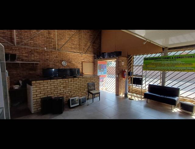 600M² BUILDING FOR SALE IN BRAKPAN CENTRAL